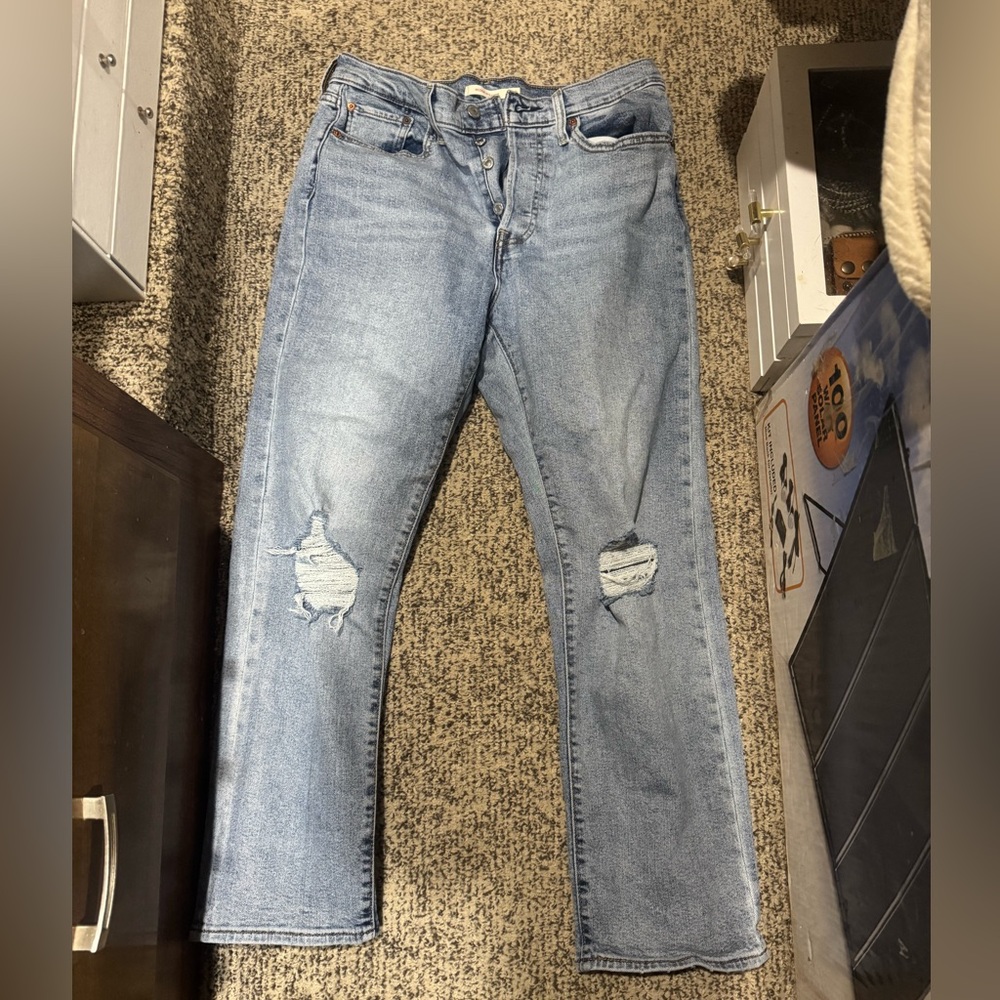 Levi jeans